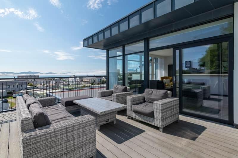 Bayview Luxury 4 Bedroom Penthouse Holiday home